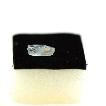 0.7 carats CRISTAL D' AIGUE-MARINE