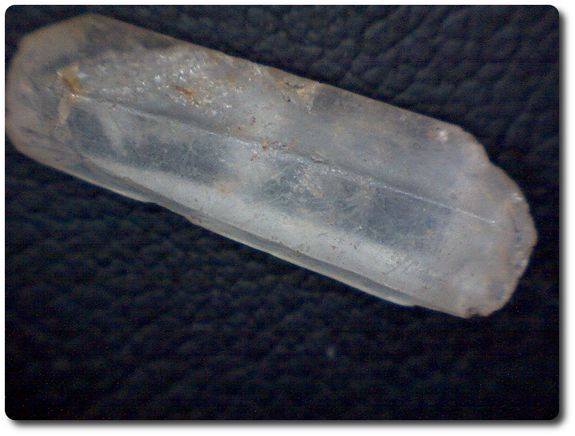 2.8 carats CRISTAL DE QUARTZ