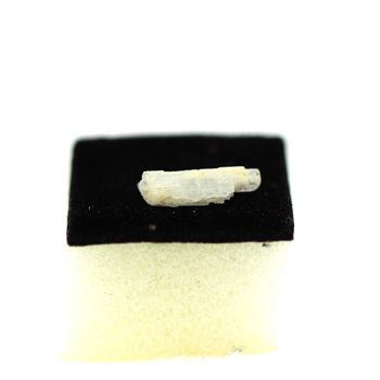0.8 cts HAMBERGITE