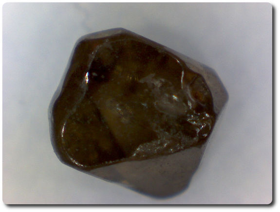 0.9 carats CRISTAL DE ZIRCON