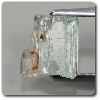 1.64 carats CRISTAL D'AIGUE-MARINE