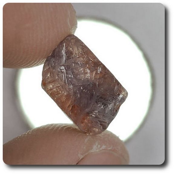 5.37 carats CRISTAL DE SAPHIR