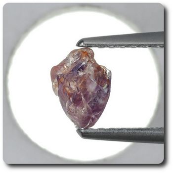 0.85 carats CRISTAL DE SAPHIR