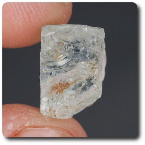 8.73 carats CRISTAL D'AIGUE-MARINE