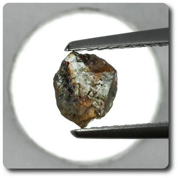 0.83 carats CRISTAL DE SAPHIR