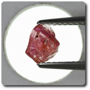 0.83 carats CRISTAL DE SAPHIR