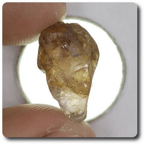10.18 carats CRISTAL DE SAPHIR