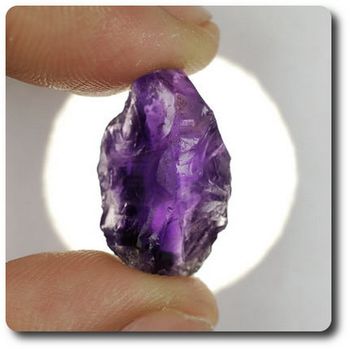 14.26 carats CRISTAL D' AMETHYSTE