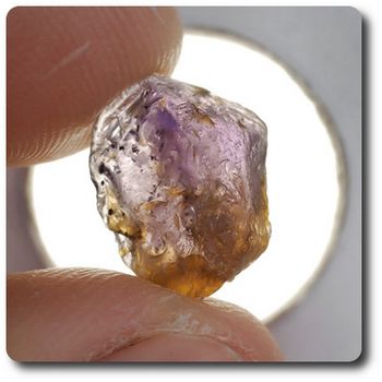 5.06 cts SAPPHIRE CRYSTAL