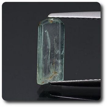 1.55 carats CRISTAL D'AIGUE-MARINE