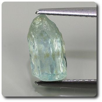 1.66 carats CRISTAL D'AIGUE-MARINE
