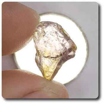 5.18 cts SAPPHIRE CRYSTAL