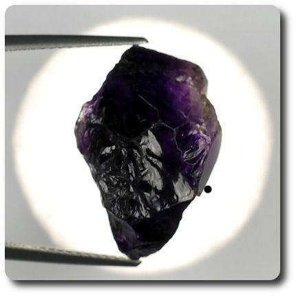 17.96  carats CRISTAL D' AMETHYSTE
