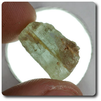 9.53 carats CRISTAL D'AIGUE-MARINE