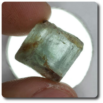 15.2 carats CRISTAL D'AIGUE-MARINE