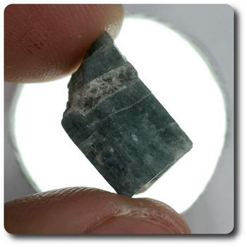 8.83 carats CRISTAL D'AIGUE-MARINE