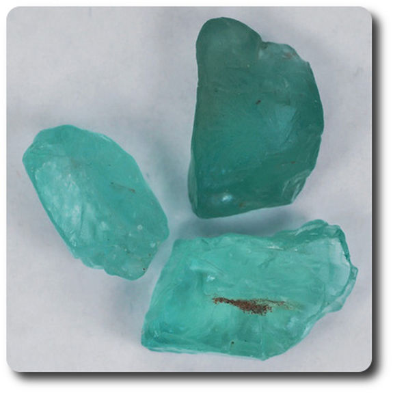 10.88 carats 3 pcs. CRISTAL D'APATITE