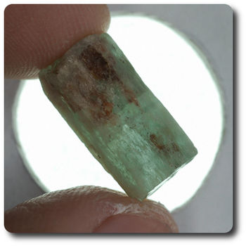 8.18 carats CRISTAL D'AIGUE-MARINE