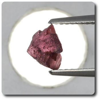 1.31 carats CRISTAL DE GRENAT