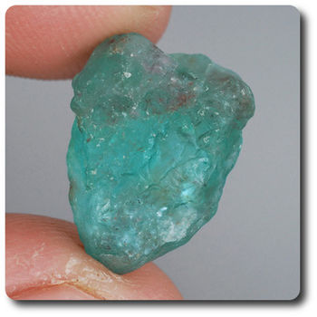 8.64 carats CRISTAL D'APATITE