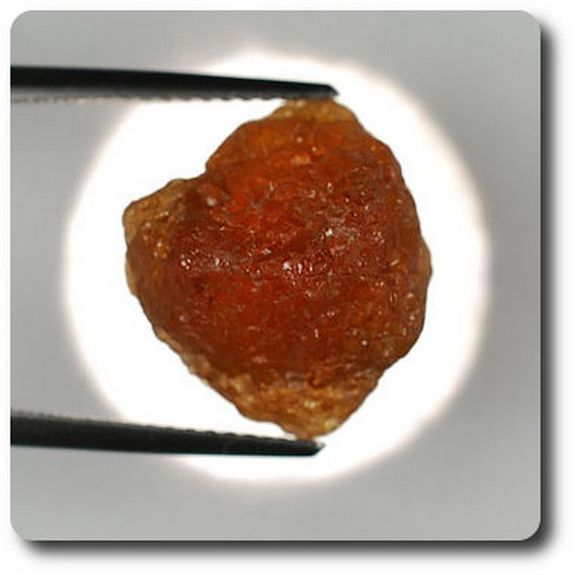14.72 carats GRENAT HESSONITE