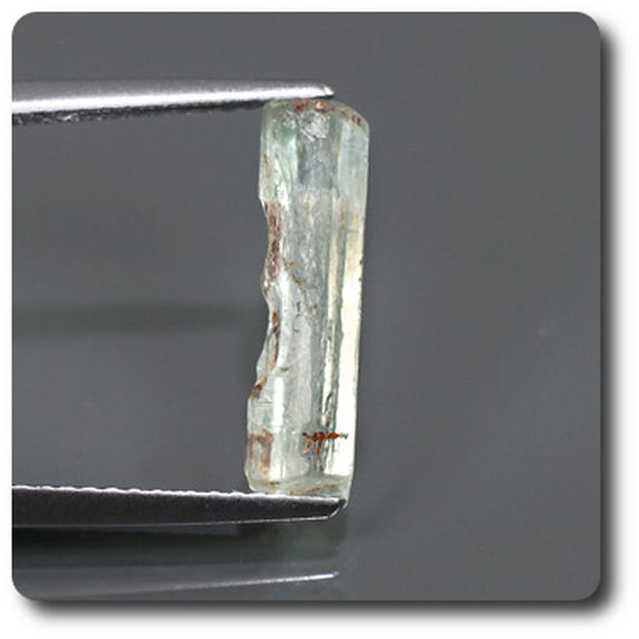 1.97 carats CRISTAL D'AIGUE-MARINE