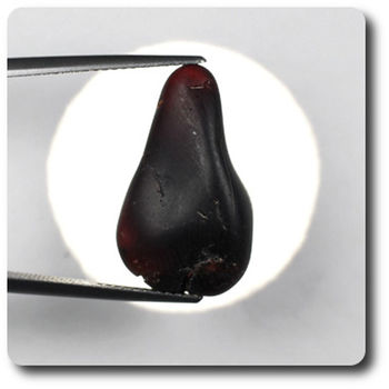 22.16 carats GRENAT ALMANDIN