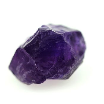 38.11  carats CRISTAL D' AMETHYSTE