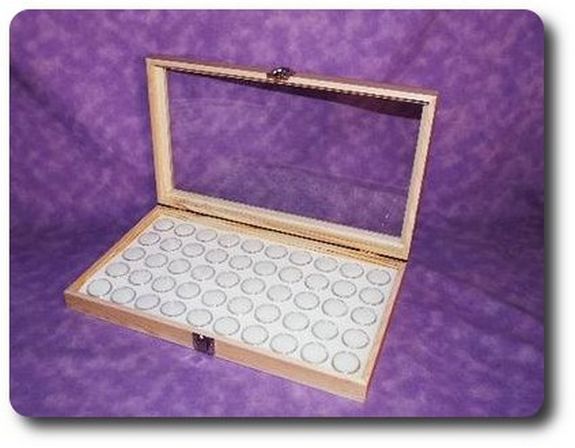 WOOD SOLID TOP DISPLAY