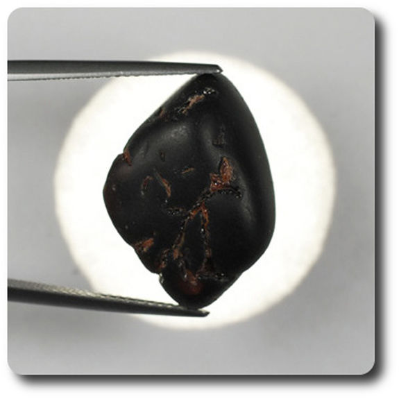 35.04 carats GRENAT ALMANDIN