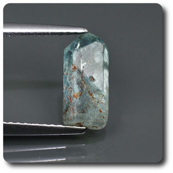 1.99 carats CRISTAL D'AIGUE-MARINE