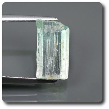 2.81 carats CRISTAL D'AIGUE-MARINE