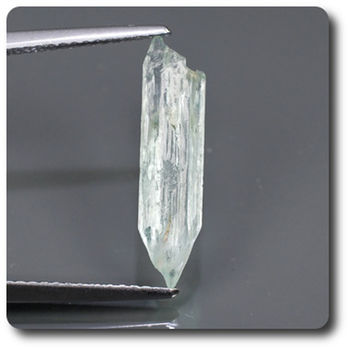 2.02 carats CRISTAL D'AIGUE-MARINE