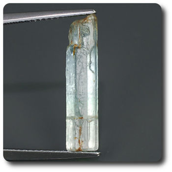 3.67 carats CRISTAL D'AIGUE-MARINE