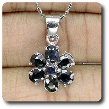 BLACK SAPPHIRE PENDANT