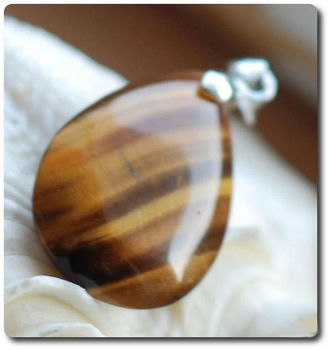 35.00 cts PENDENTIF OEIL DE TIGRE