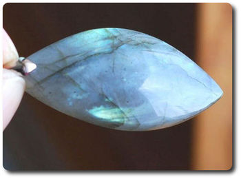 42.50 CT. Natural Labradorite pendant