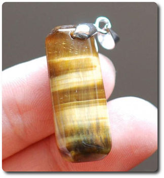 20.00 cts PENDENTIF OEIL DE TIGRE