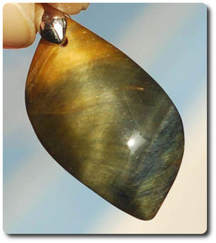 15.00 cts PENDENTIF OEIL DE TIGRE