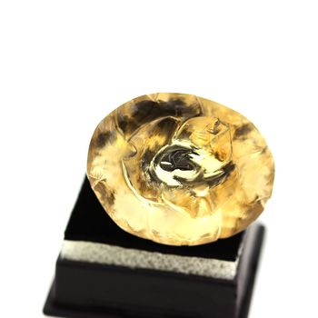 115.14 cts ROSE SCULPTEE CITRINE