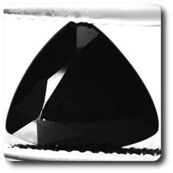 3.08 cts  SPINELLE NOIR