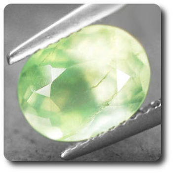 2.15 cts PREHNITE VERTE . VS2