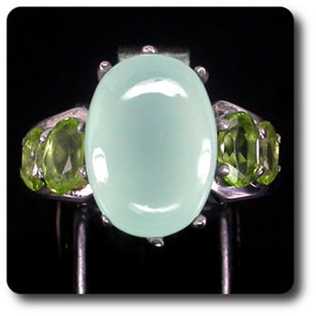 CHALCEDONY & PERIDOT RING