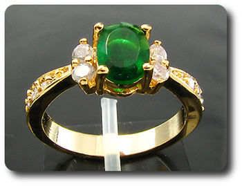 8 mm Green Emerald Ring