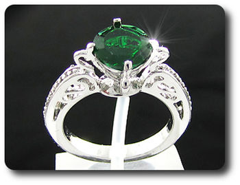 8 mm Green Emerald Ring