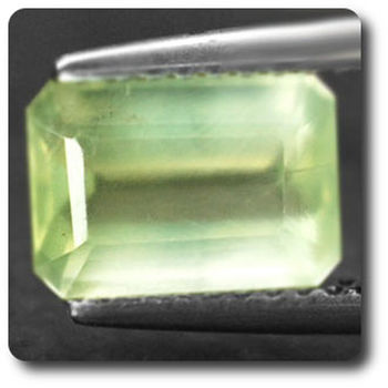 2.00 cts PREHNITE VERTE . VS2