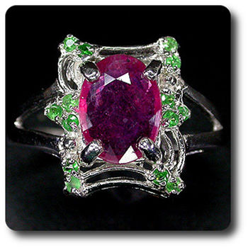 RUBY & TSAVORITE GARNET RING