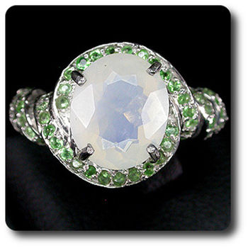 OPAL & TSAVORITE GARNET RING