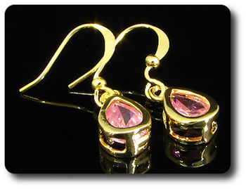 BOUCLES D'OREILLE SAPHIR ROSE