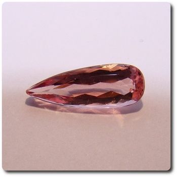 1.81 cts TOPAZE IMPERIALE . IF